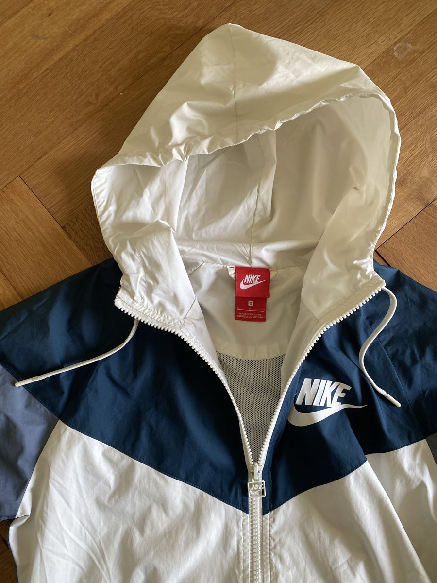 Nike Giacche: Nike Windrunner Jacke, Top Zustand – Usato da Bern venduto da mue_yhz5 1