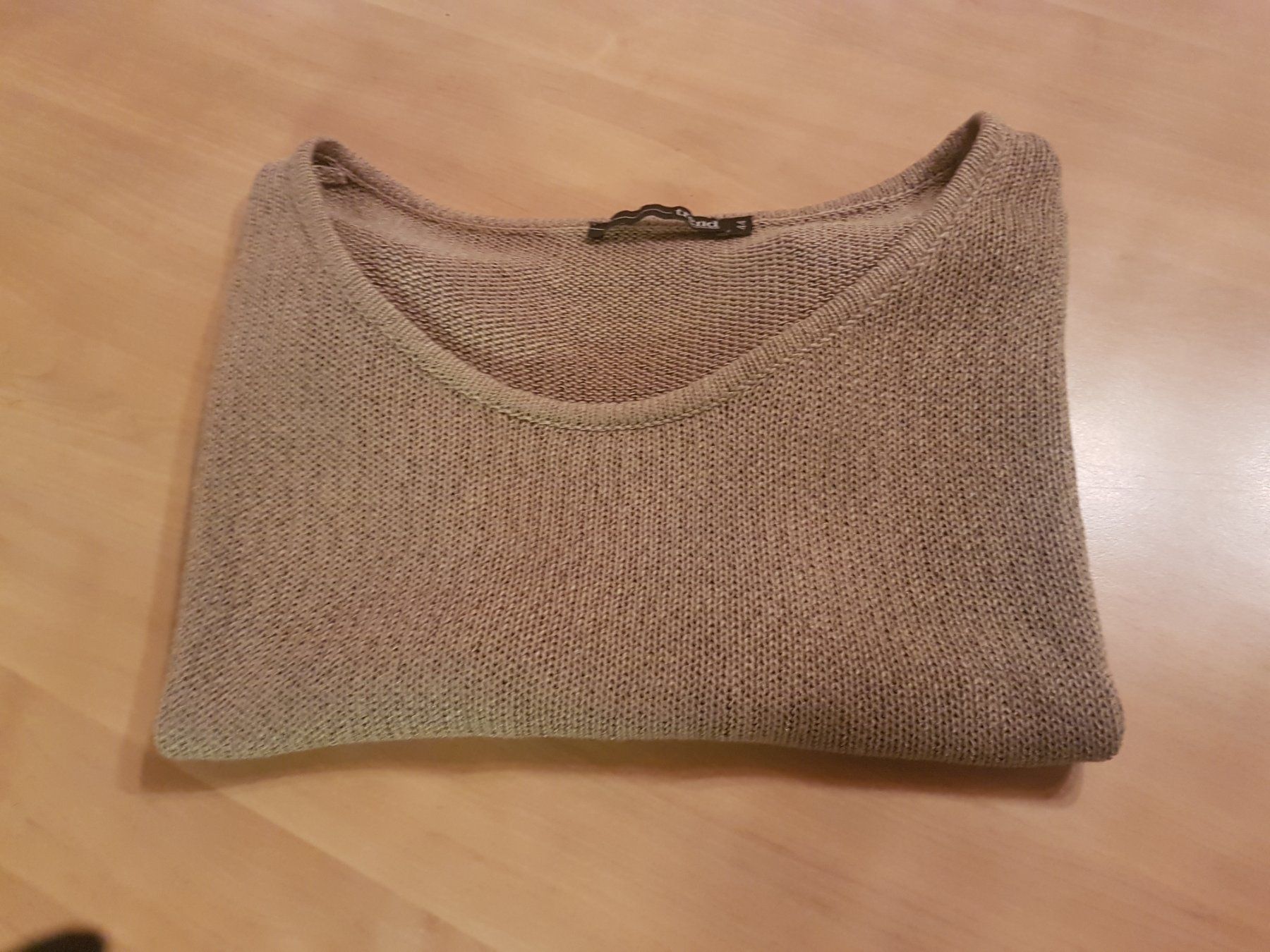 Top: Pull court - Croc top taille 44 marque Trend – Usato da Villiers venduto da san_jn5w 5