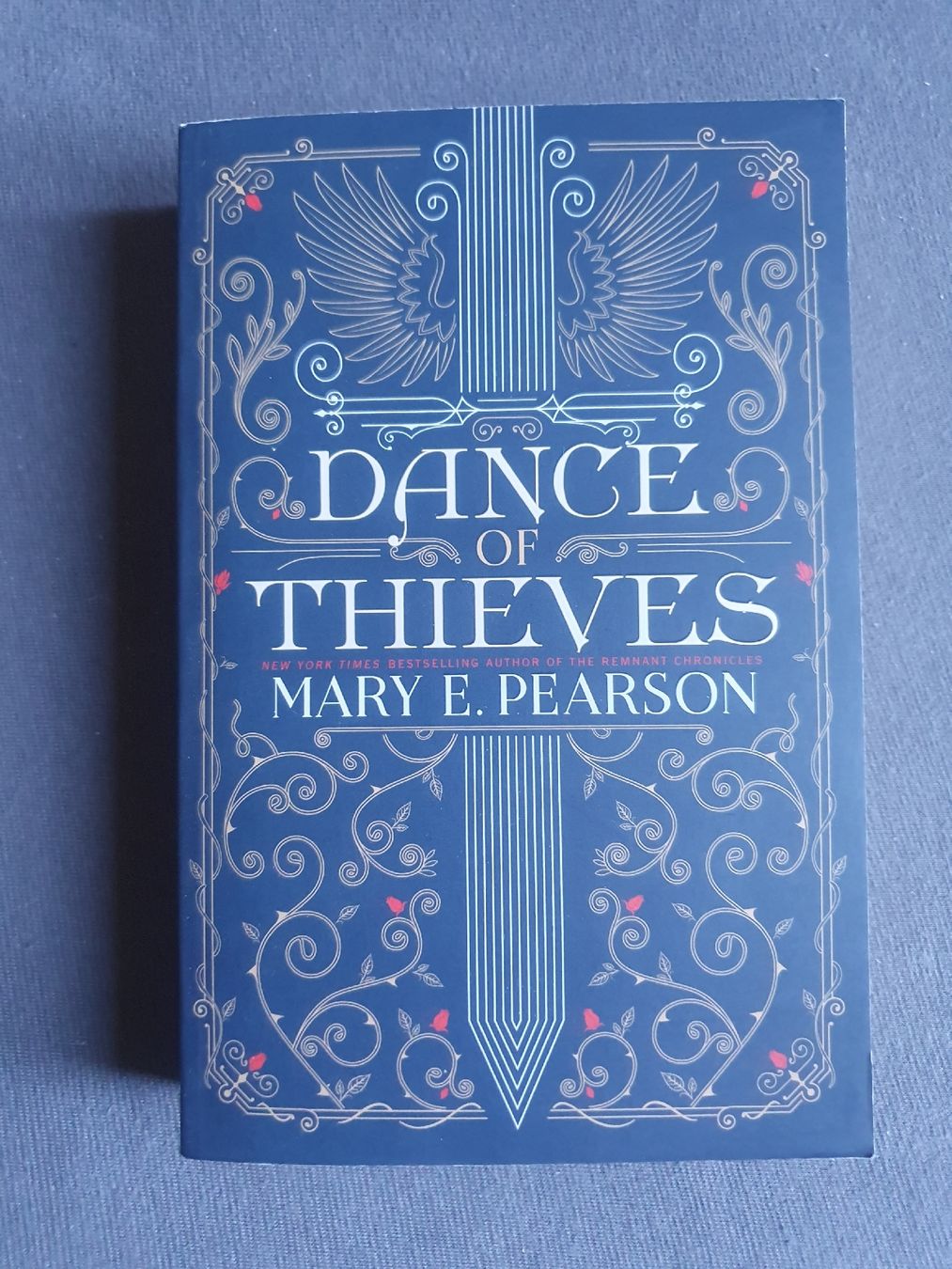 Libri: Dance of Thieves - Mary E. Pearson – Usato da Wimmis venduto da hel_m26m