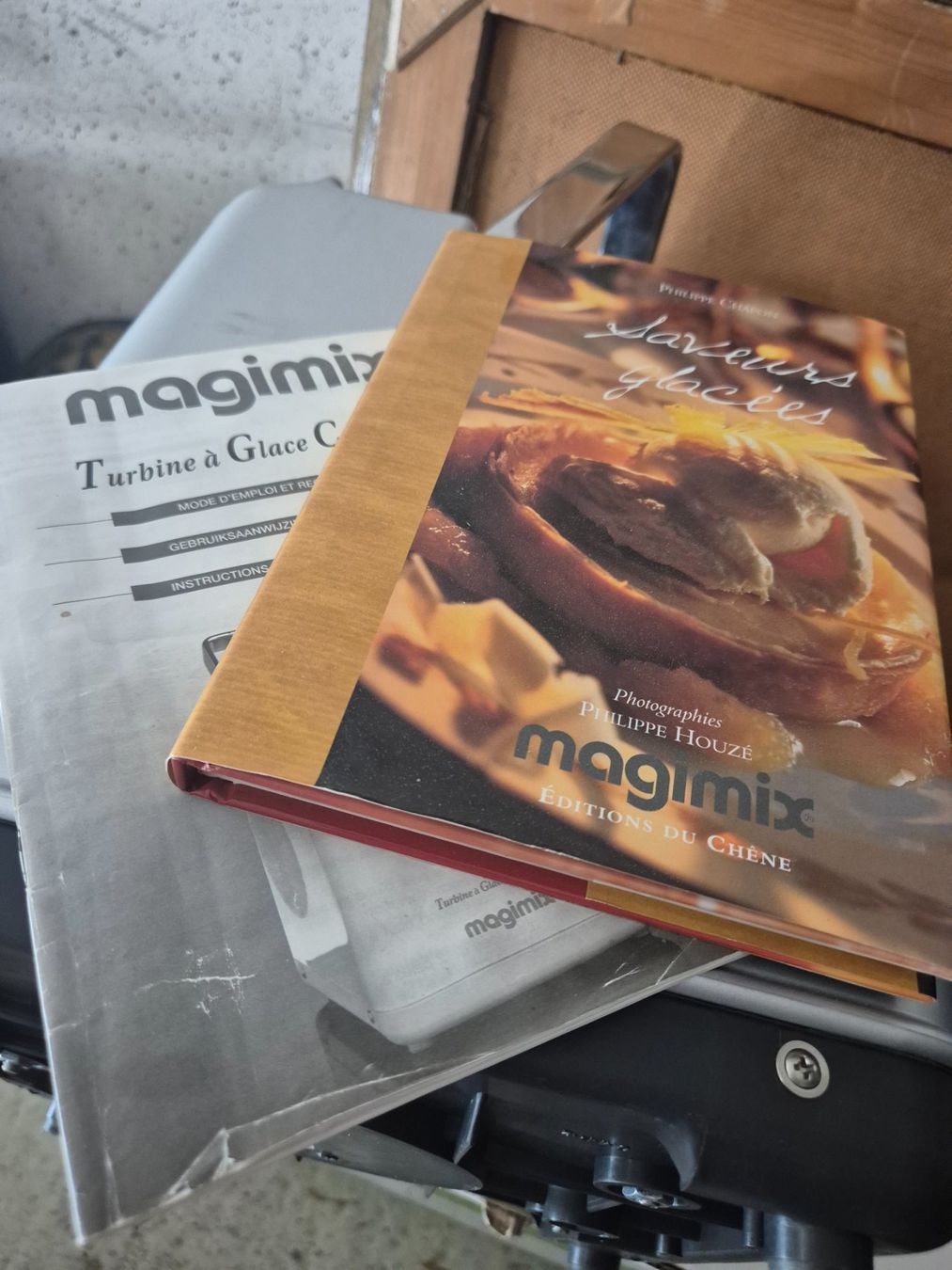 Magimix Elettrodomestici da cucina: Machine à glace Magimix Turbine à Glace Compacte. Parfait... – Usato da Essertes venduto da onezoneplay 9
