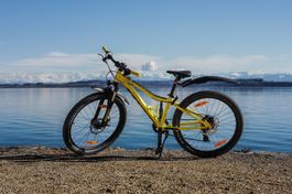 Vélo enfant SCOTT-24 pouces-comme neuf.