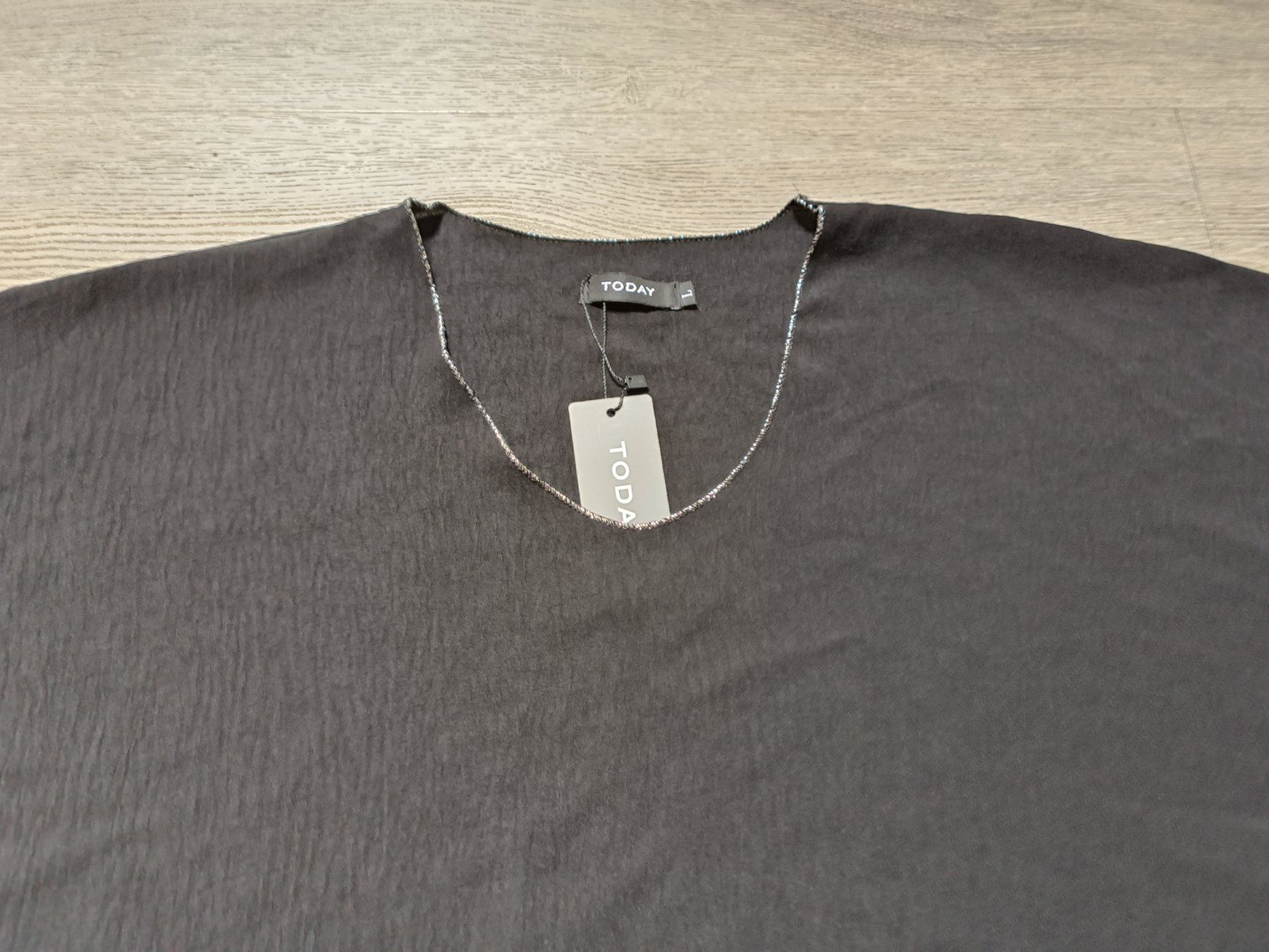 Camicette: Neues Shirt L/XL – Nuovo (secondo la descrizione) da Bätterkinden venduto da Elefantenzoo 1