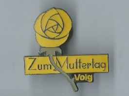 Zum Muttertag Pin