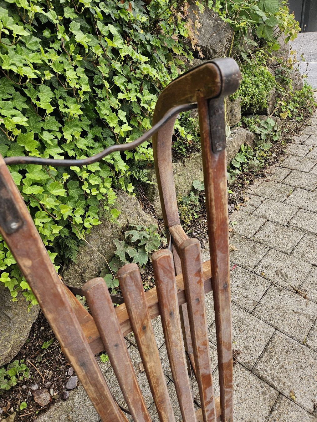 Schlitteln: alter Schlitten – Gebraucht aus Haslen GL von Sandra40 1