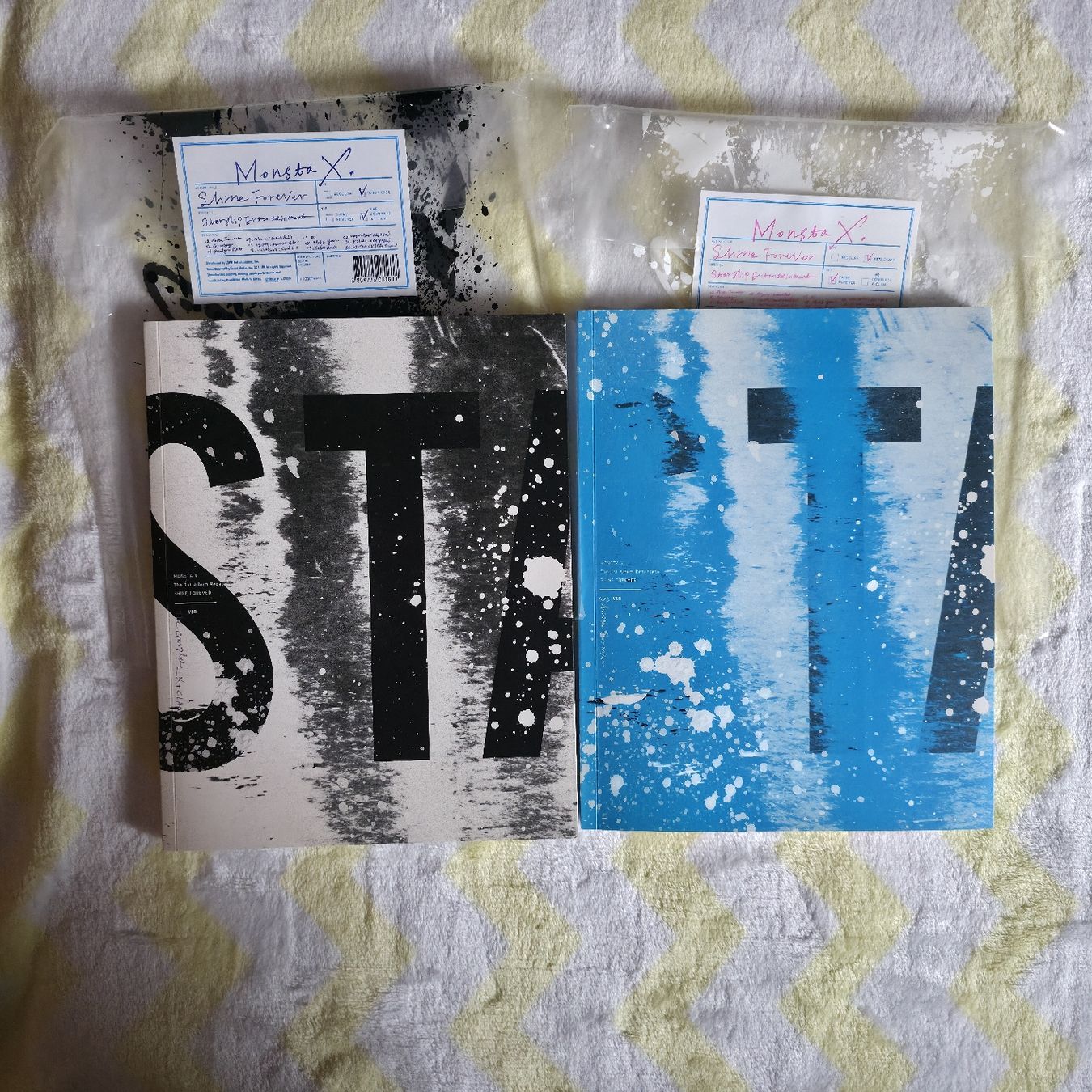CD: Monsta X Shine Forever - 2 Album – Nuovo (secondo la descrizione) da Rancate venduto da sarah357