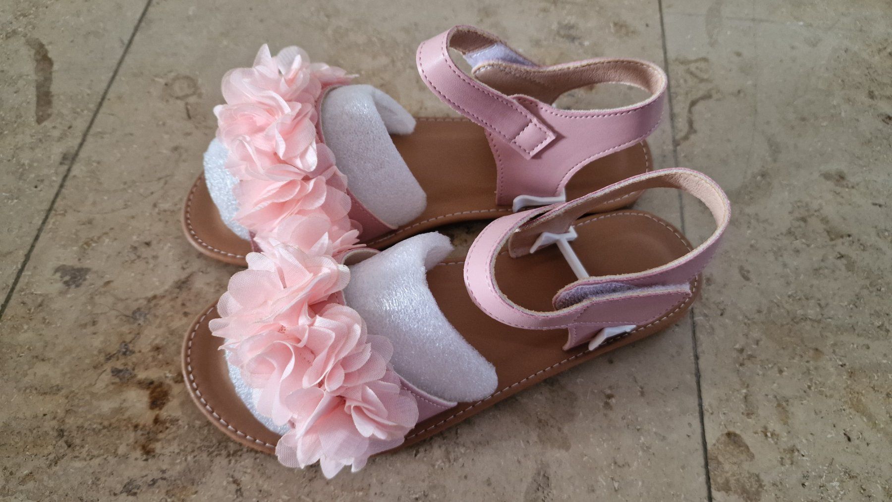 Scarpe per ragazze: NEUE Sandalen Mädchen, Gr. 34 – Nuovo (secondo la descrizione) da Lommiswil venduto da PositiveVibe 4
