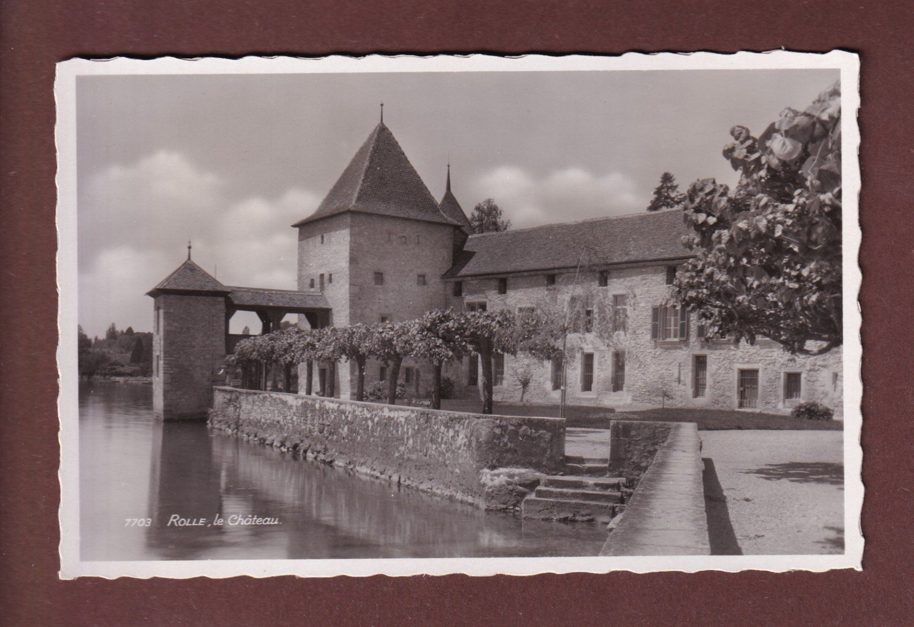Cartoline postali: ROLLE - Le Château – Usato da Pully venduto da nicecards-shop