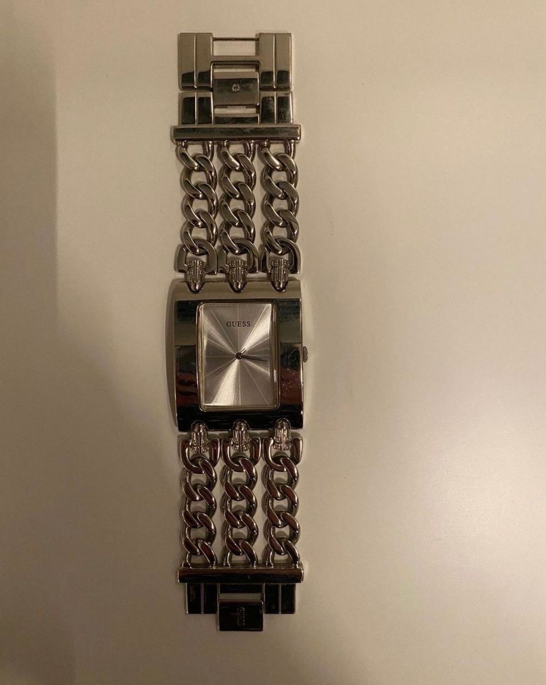 Guess Montres: Guess Damen Uhr – D'occasion à Glattpark par Kleider_shop