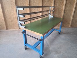 Fahrbarer Werkbank 200 cm mit Aufsatz/ Arbeitstisch