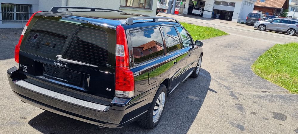 VOLVO V70 2.4 FRISCH Ab MFK