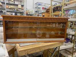 Wunderschöne alte Vitrine - Kirschholz (?)