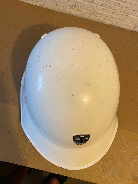 Schweizer Armee Uniformi & Effetti personali: STAHLHELM  M 18 WEISS  WERKSCHUTZ – Usato da Chur venduto da silbermon 4