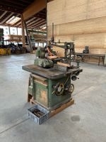 Kehlmaschine mit Vorschubmodul
