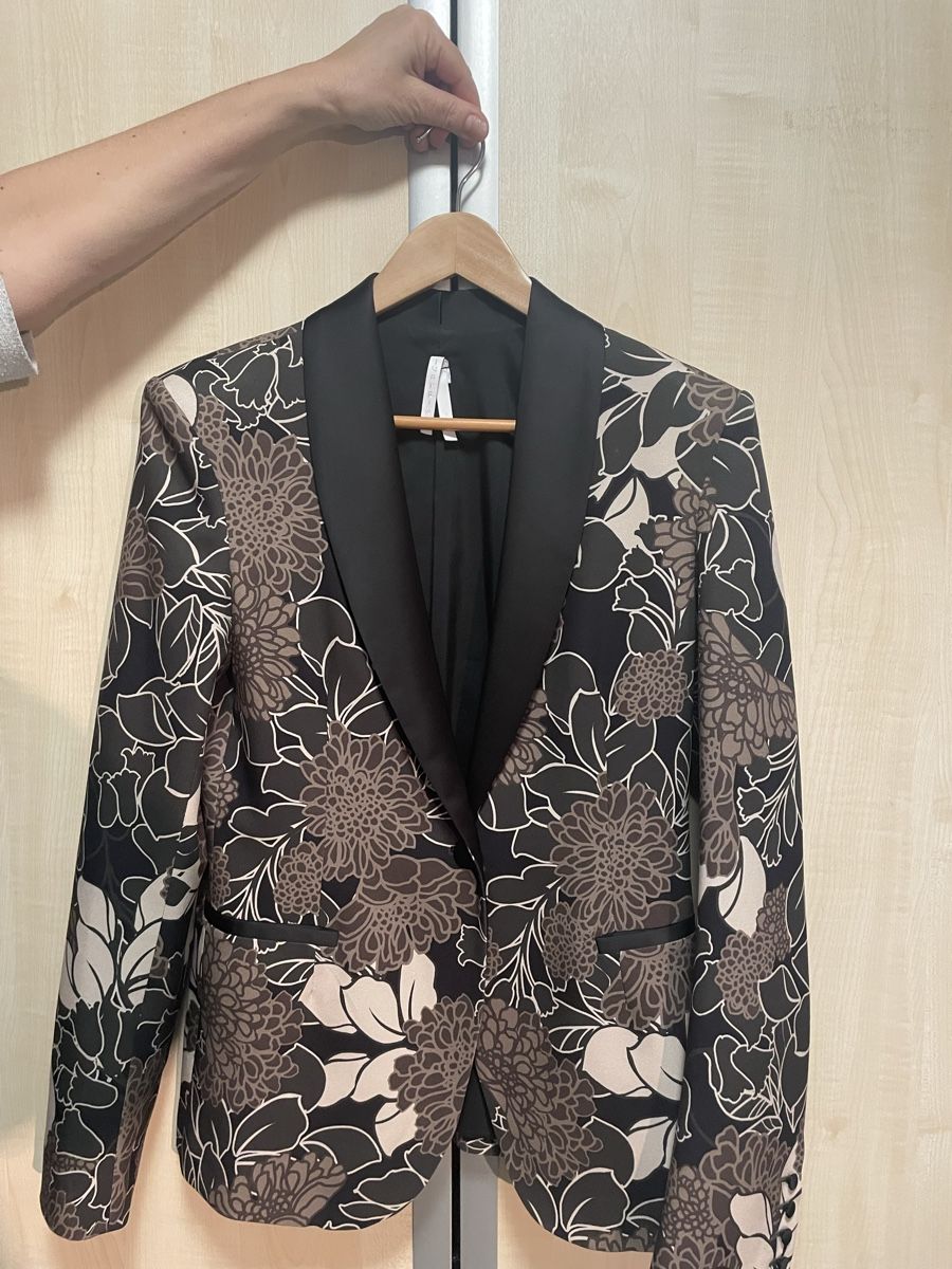 Giacche: Blazer floreale - Imperial – Nuovo (secondo la descrizione) da Castel San Pietro venduto da sof_5f2g