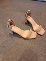 Schuhe mit Absatz