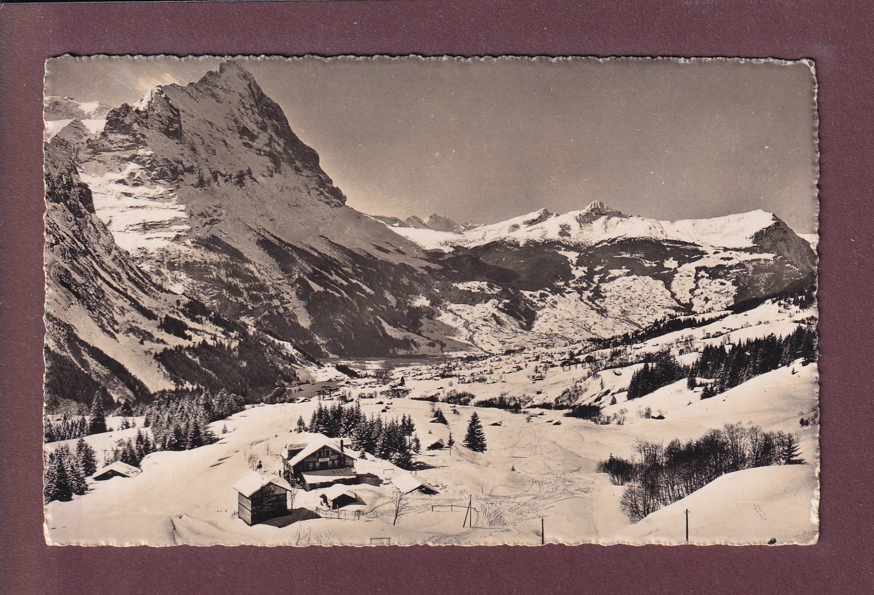 Cartoline postali: GRINDELWALD - Pension Lauchbühl - Feldpost – Usato da Pully venduto da nicecards