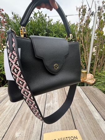Louis Vuitton Capucines alte PM  (31cm) schwarz GHW