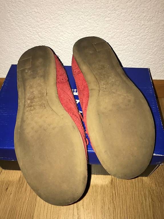 Chaussures filles: BXL Mädchen Samt Schuhe Gr. 32  – D'occasion à Bern par tam_vv72 2