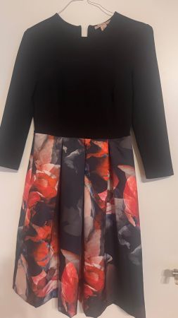 Anna Field Dress, size 36, Floral Pattern — Fall Style