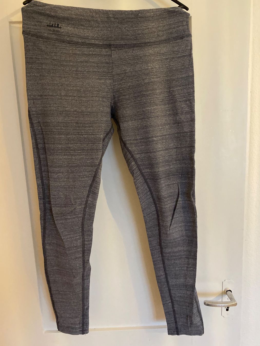 Leggings: Sporthose – Nuovo (secondo la descrizione) da Winterthur venduto da eli_tt6r