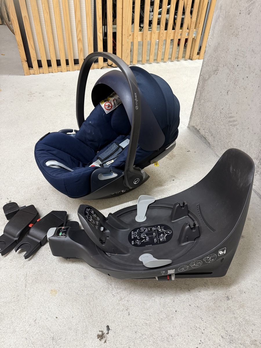 Cybex Seggiolini per auto: Cybex Cloud z i-Size nautical blue with isofix base – Usato da Zürich venduto da cocogio 1