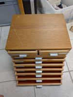 Alter Uhrenersatzteil Schubladenstock