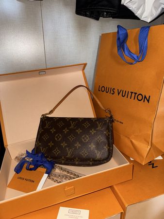 Louis Vuitton Pochette Full set