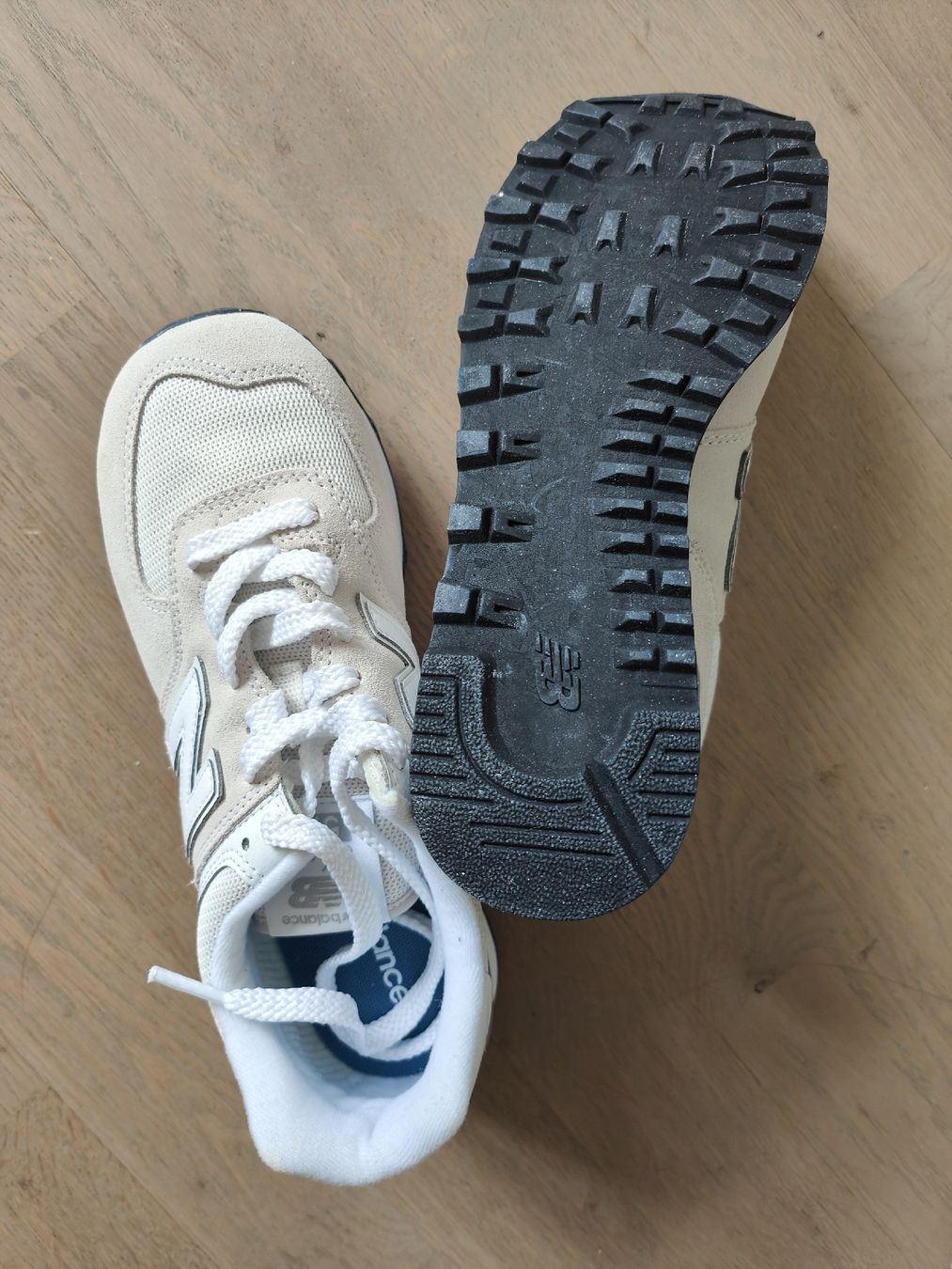 New Balance Scarpe da donna: New Balance Classic – Nuovo e nell'imballaggio originale da Biel/Bienne venduto da bicobello01 1