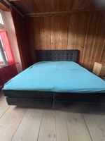 Doppelbett mit Topper