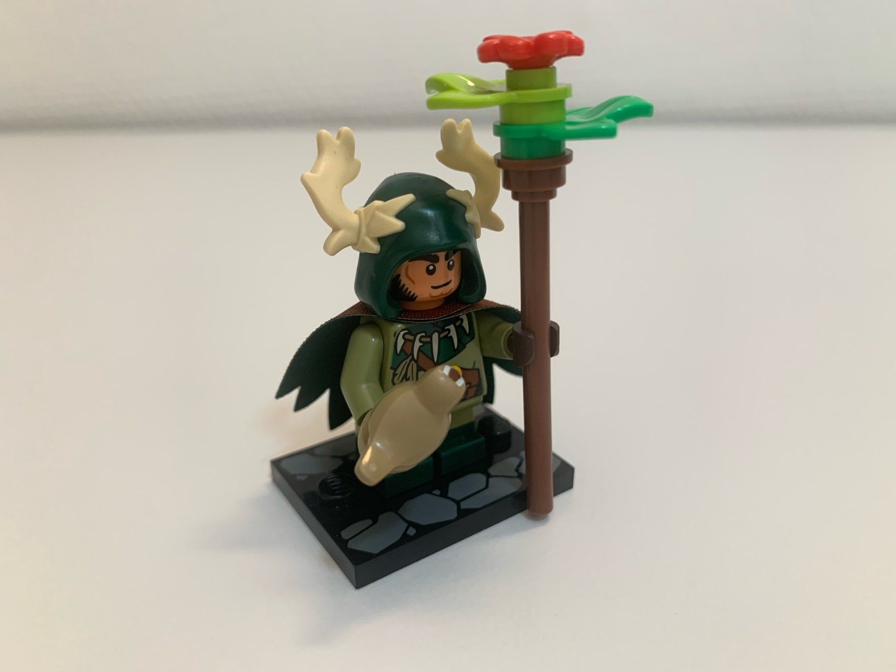 Lego Spielzeuge: LEGO CMF Dungeons Dragons Halblingdruide – Neu (gemäss Beschreibung) aus Ostermundigen von RG-Collector