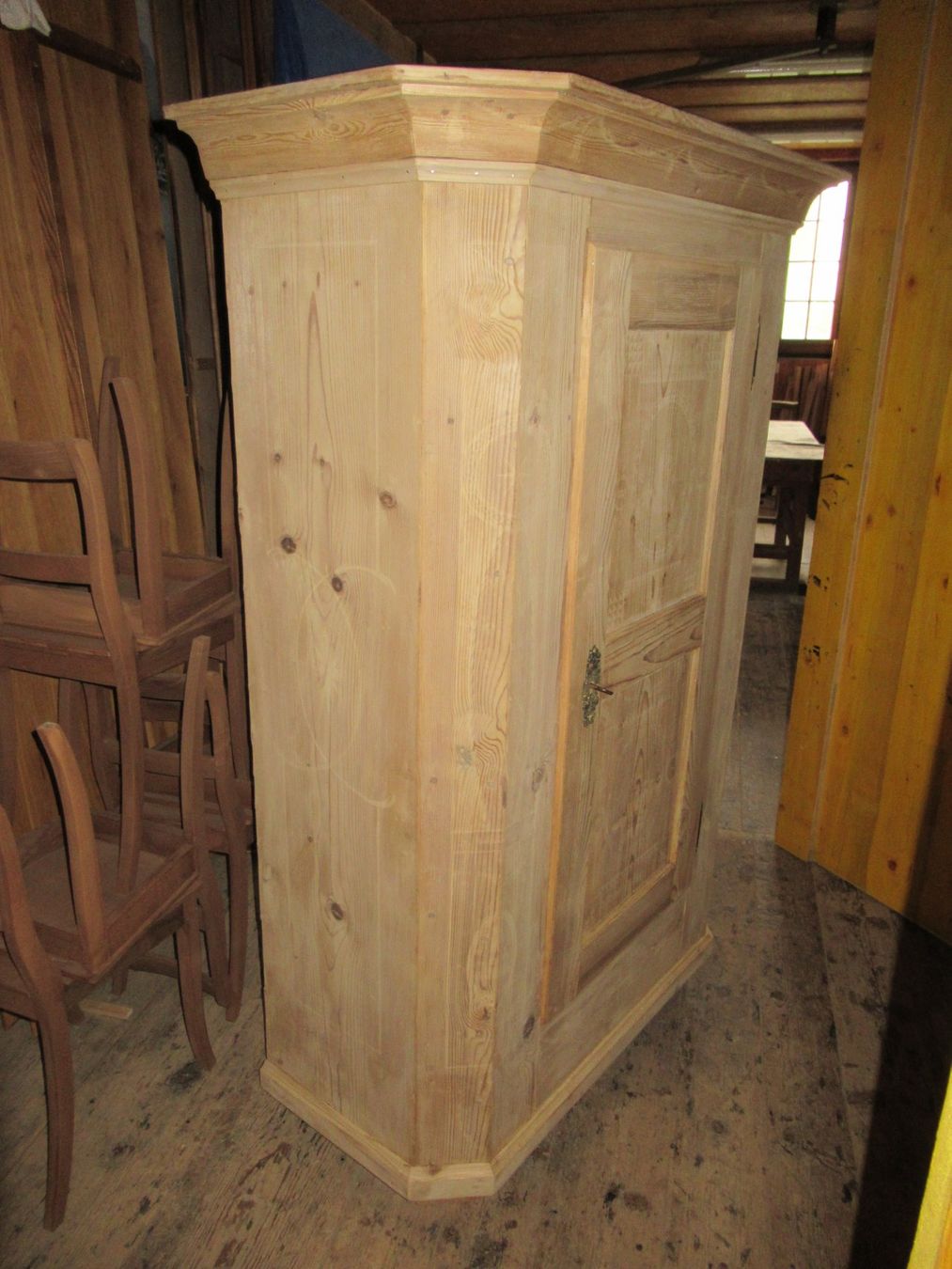 Armadi: Eintüriger Schrank (tanne/180) – Usato da Berg SG venduto da Pizza58 2