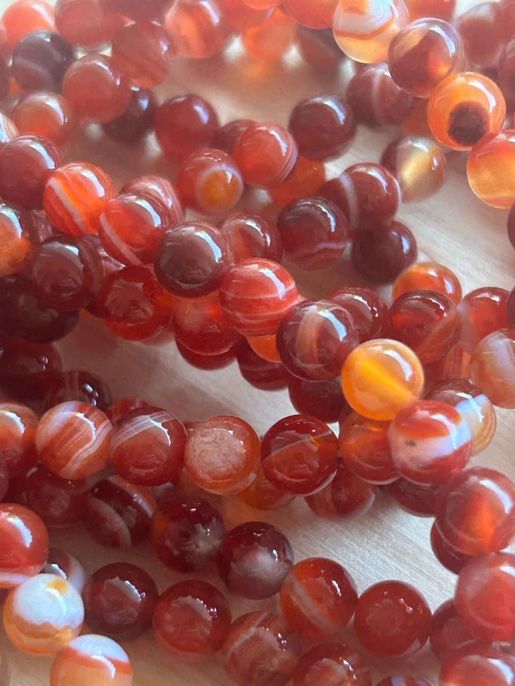 Pietre preziose: Strang echte red striped agate beads 6mm – Nuovo e nell'imballaggio originale da Niederrohrdorf venduto da Ytobi 1