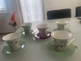 Teetassen Spezial.  T. BY   Nestle  porzelan 4+1 tasse grün