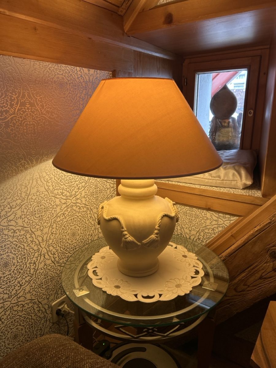 Lampade: Elegante Tischlampe – Usato da Schwyz venduto da Maerzetuepfli 4