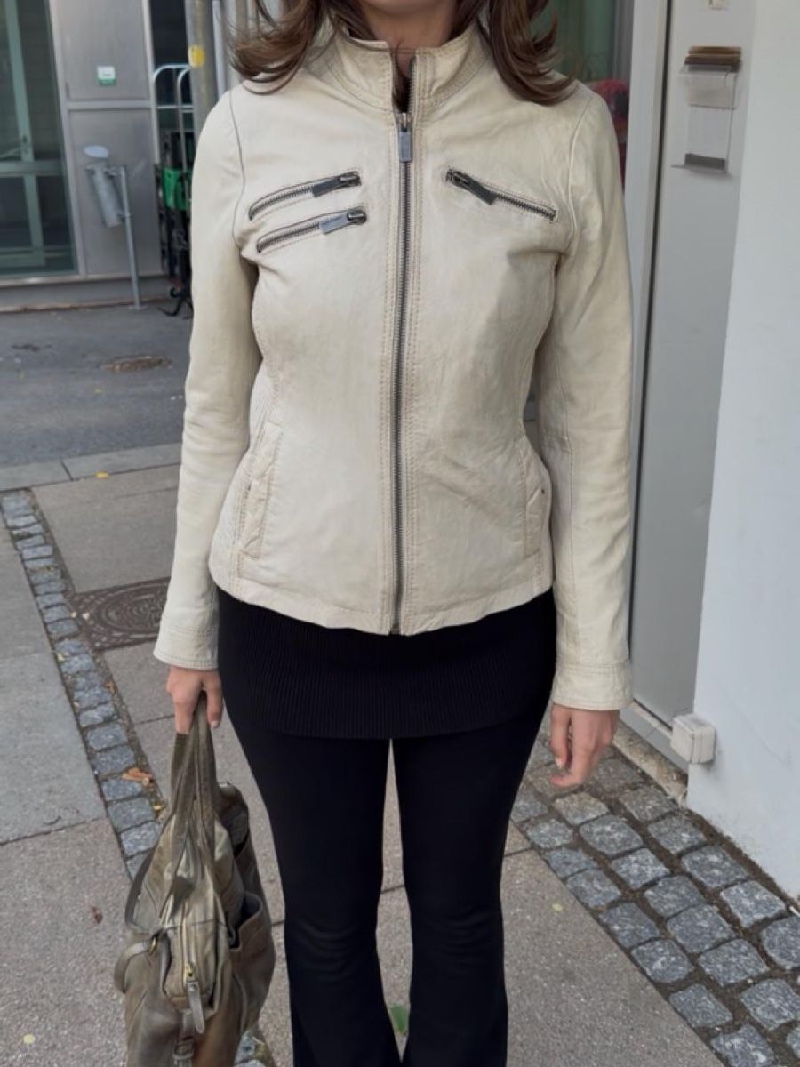 Vestes: Lederjacke Beige Weiss Silber  – D'occasion à Basel par Lara0104 5