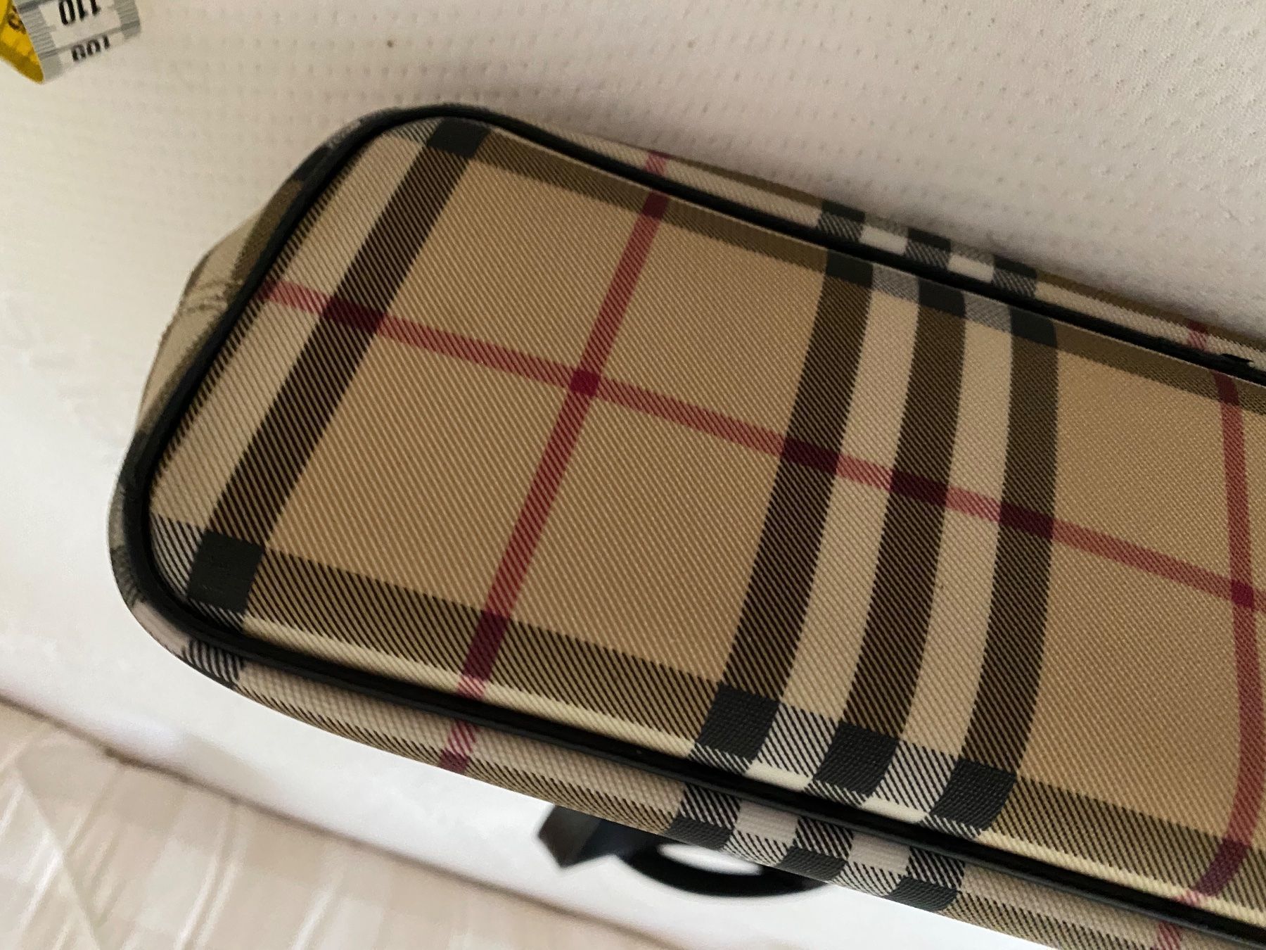 Burberry Borse da donna: Burberry Tasche – Usato da Stäfa venduto da 6senses 9