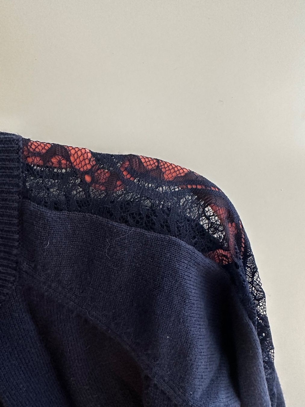 Maglioni & Felpe: Matalan-Spitzenpullover für Mädchen – Usato da Dürrenroth venduto da tvy_bh56 2