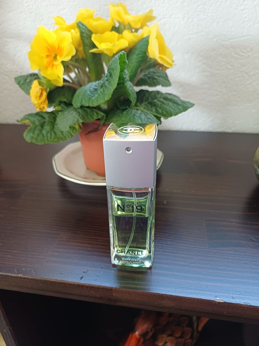 Chanel Profumi & Eau de Toilette: Parfum Chanel n°19 – Usato da Collonges venduto da cam_72xf 2