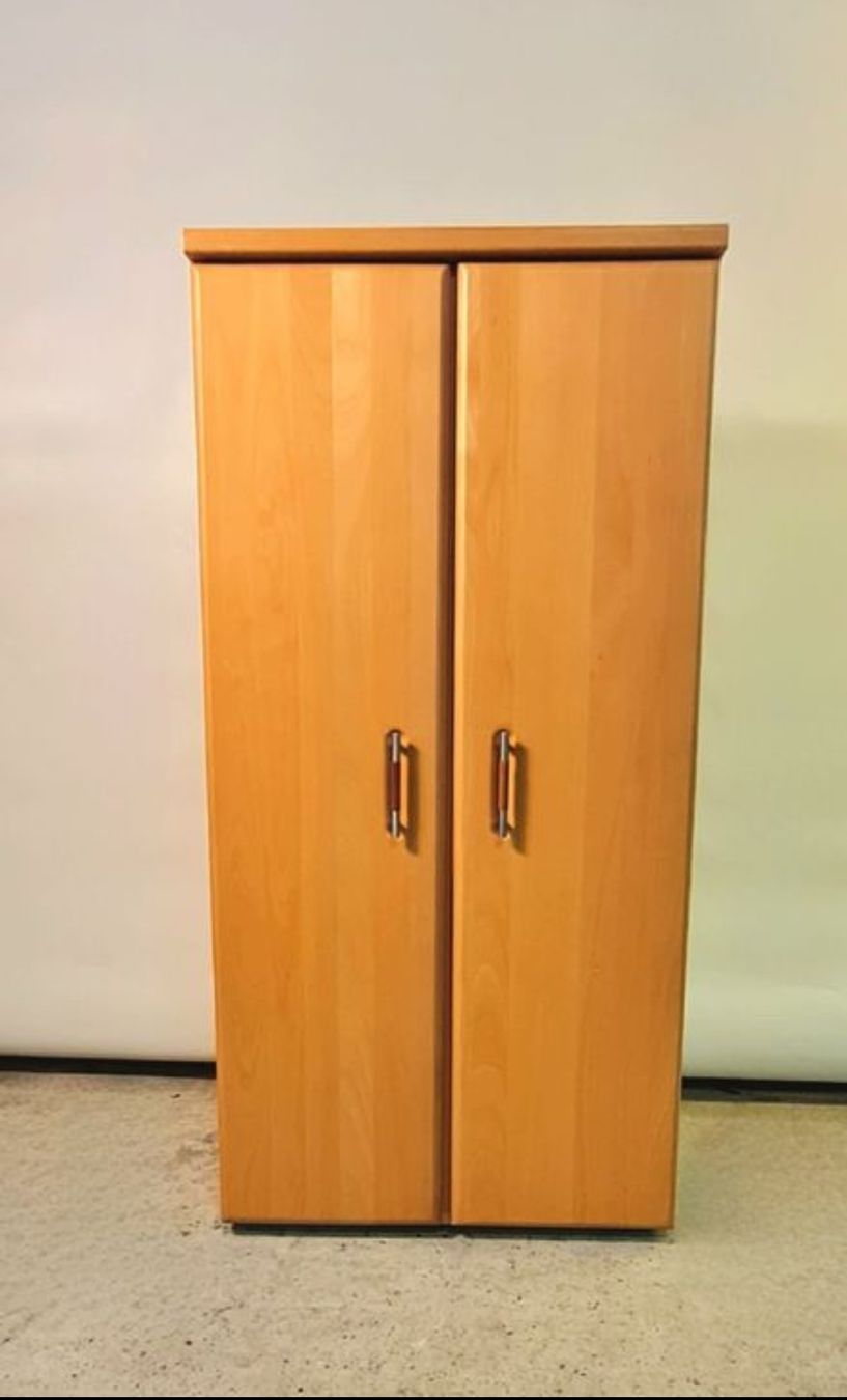 Schränke: Holzschrank – Gebraucht aus Basel von Silvio_89