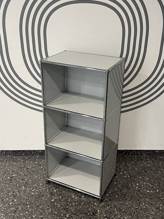 Regale: USM Haller Lichtgrau 1x3 – Gebraucht aus Glattbrugg von q-aderdesign