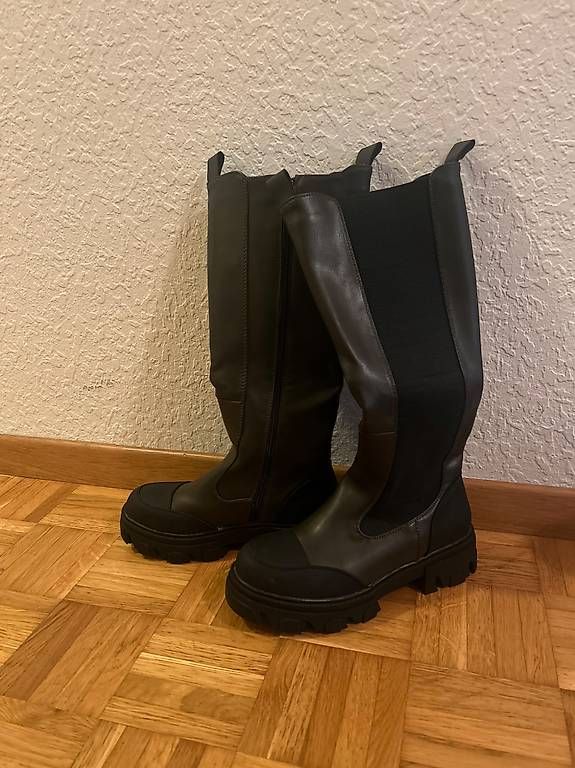 Scarpe da donna: Damenstiefel Grösse 38 NEU – Usato da Adliswil venduto da sil_v8dy 1