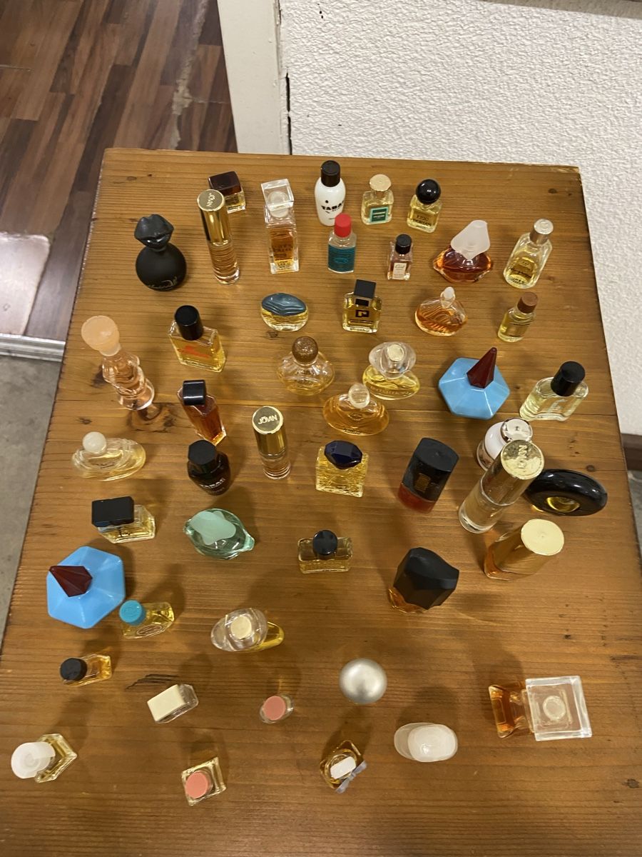 Flacons: Parfum Miniaturen Sammlung, viele verschiedene Düfte – Gebraucht aus Dietikon von brocki-eyra 9