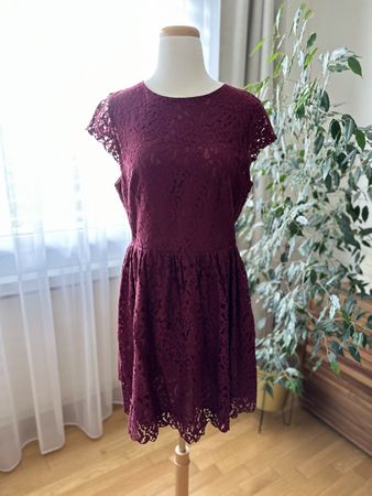 Kleid aus Guipure-Spitze