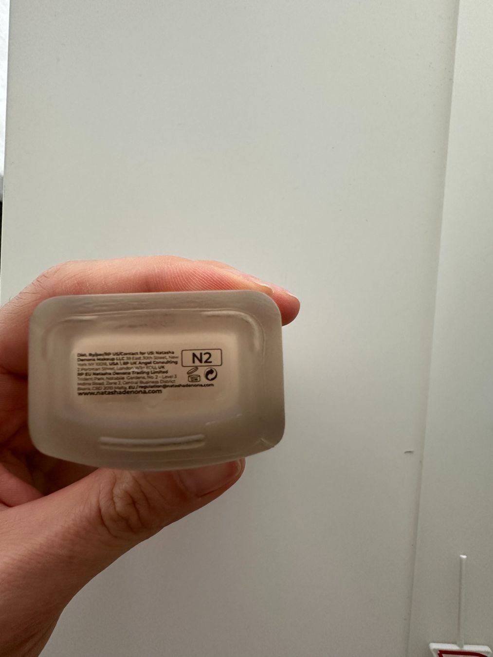 Natasha Denona Make-up: Natasha Denona Hy glam foundation N2 – Nuovo (secondo la descrizione) da Courgevaux venduto da Qwertz111320 2