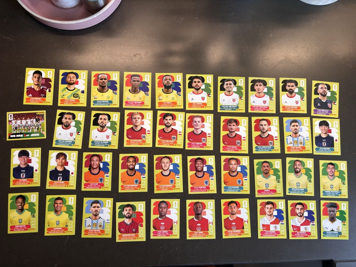 Panini Carte collezionabili: 40 verschiedene Panini Sticker – Usato da Niederuzwil venduto da MT5612