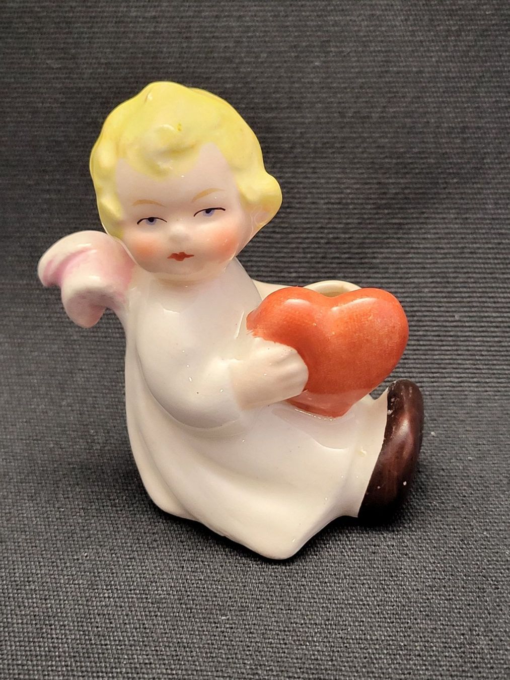 Statuette: Engeli mit Herz / Kerzenständer – Usato da Basel venduto da spinne02