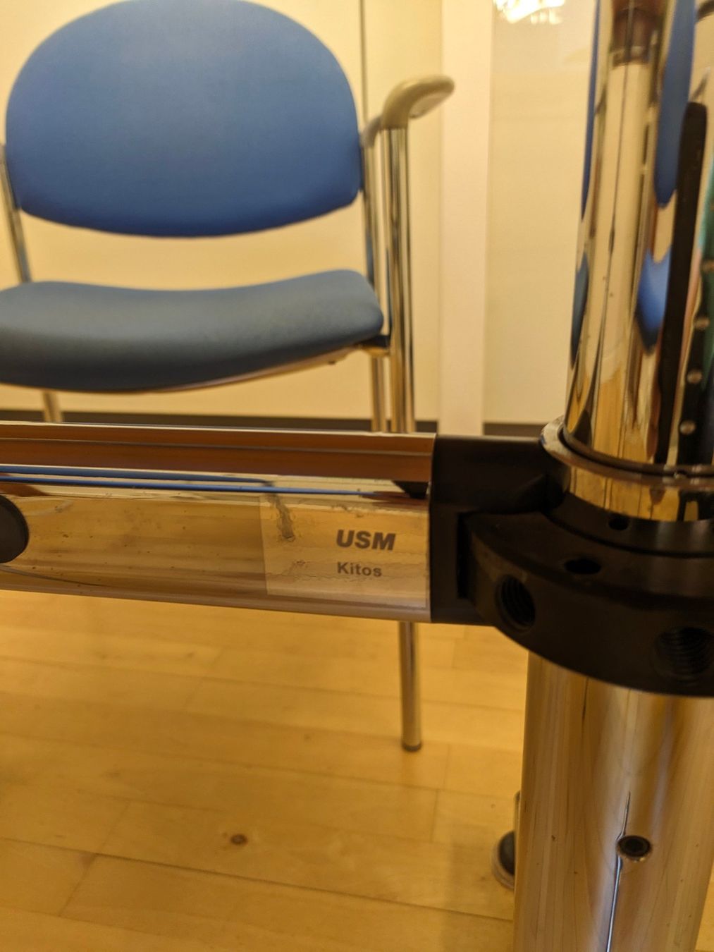 USM Schreibtische: USM Kitos Sitz-/Stehtisch 160*80cm – Gebraucht aus Uster von paulomor 2