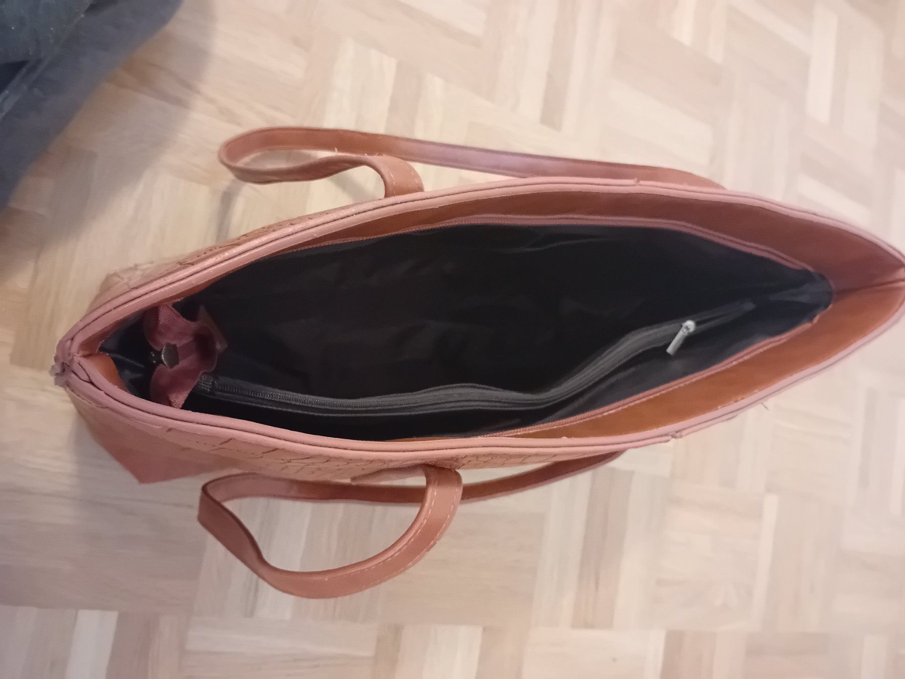 Borse da donna: Braune Handtasche in Kroko-Optik - von Chicoree – Usato da Düdingen venduto da Bire19 1