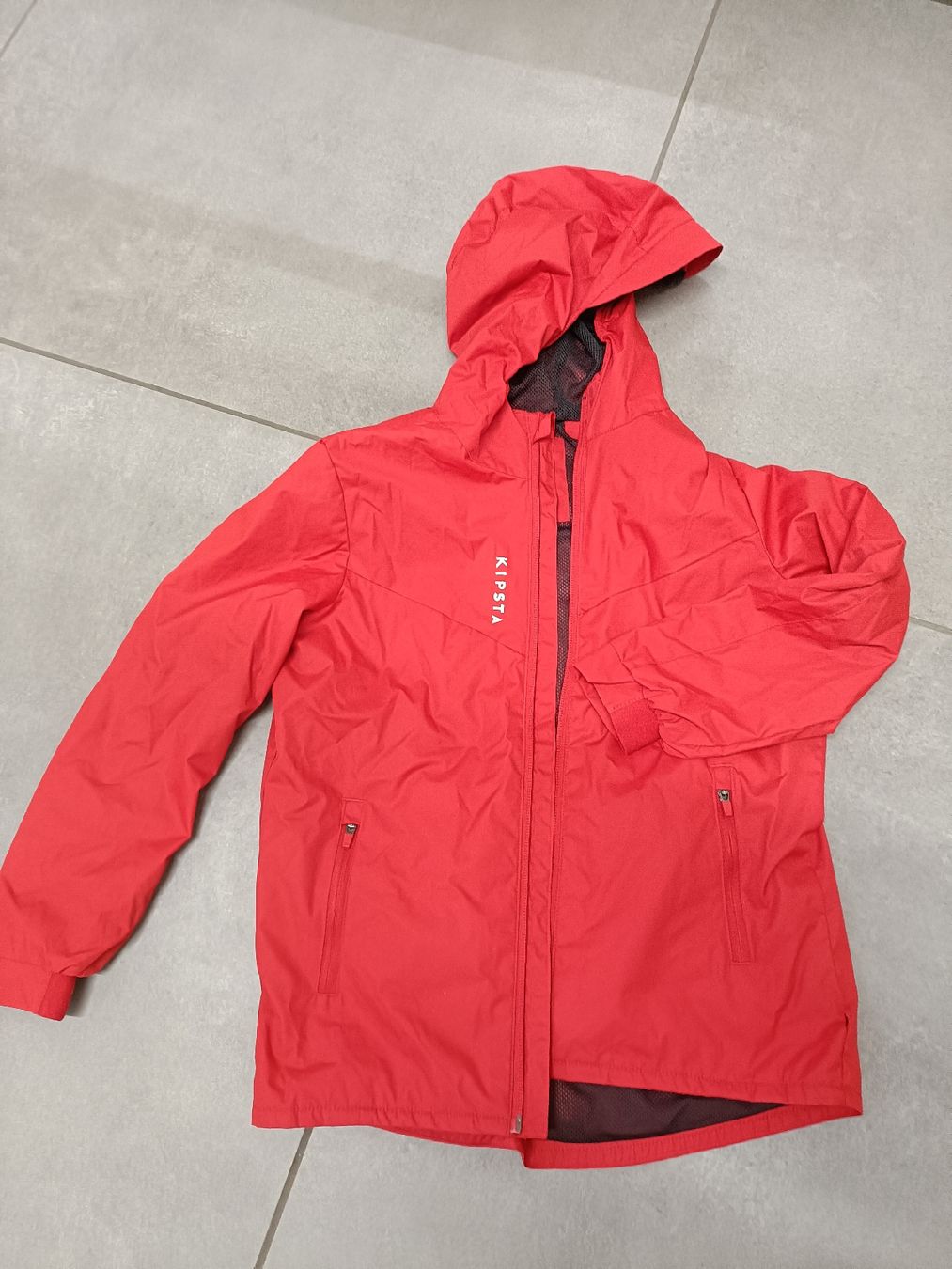 Decathlon Giacche & Cappotti: Fussball Regenjacke – Usato da Amriswil venduto da Leelo