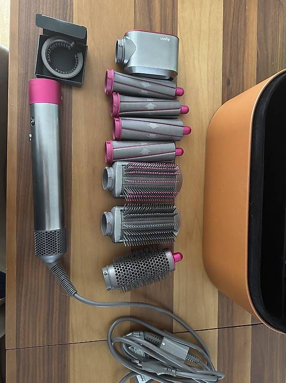 Dyson Sèche-cheveux: Dyson Airwrap – D'occasion à Bazenheid par GjesikaD 1